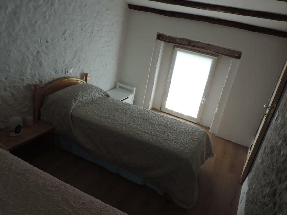 Casa Rossa Leilighet Pianzano Eksteriør bilde